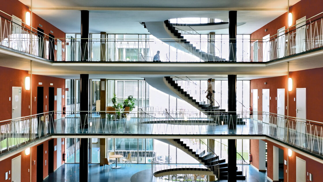 Sep Ruf, Maxburg, Treppenhaus