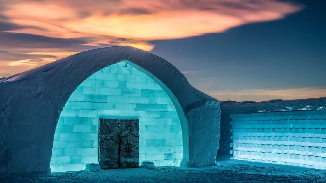 Icehotel Aussen