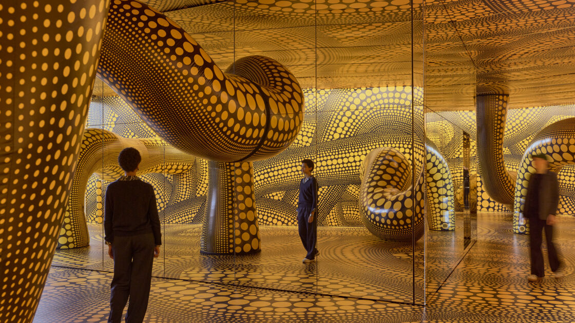 Installationsansicht_Infinity_Mirrored_Room_The_Hope_of_the_Polka_Dots_39807_Def