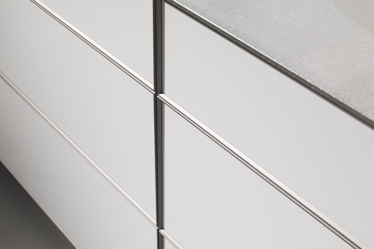 Poggenpohl_Collection2021_Front_White_&copy;Poggenpohl_01B 2