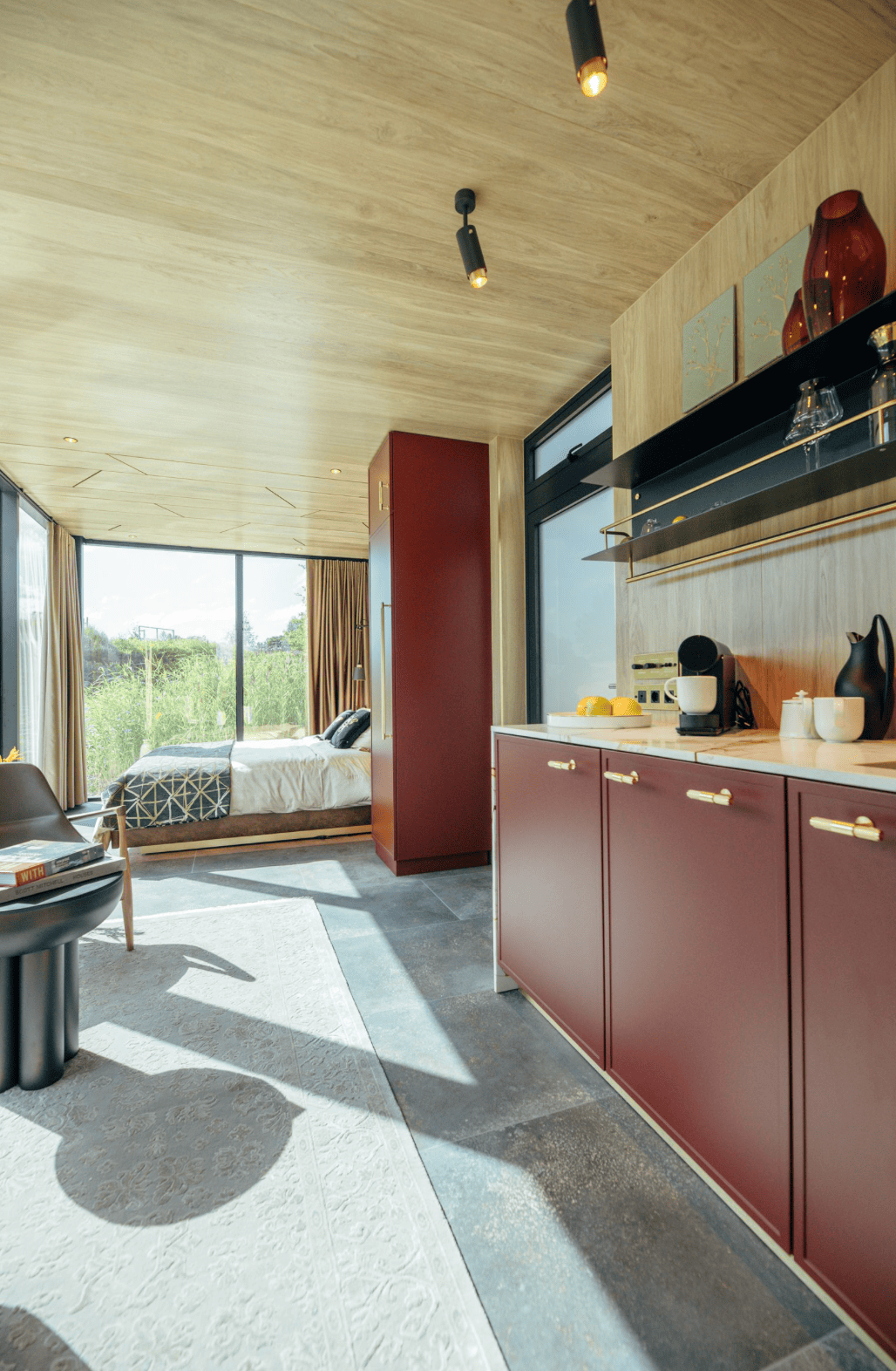 Jaan Parmask_The &Ouml;&Ouml;D Golden House_K&uuml;che