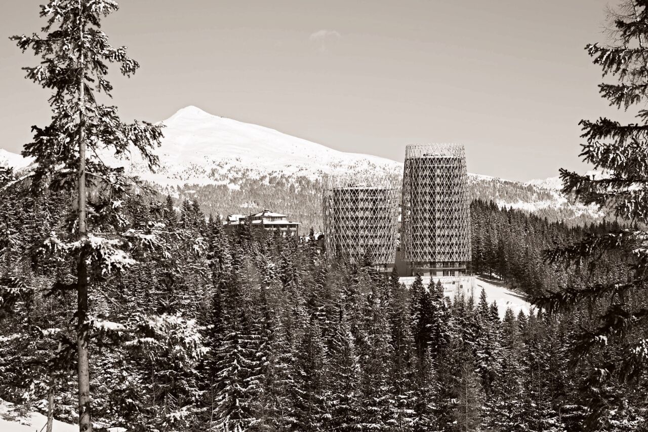 Wohntürme &bdquo;Edel&ldquo; und &bdquo;Wei&szlig;&ldquo; (2009) 