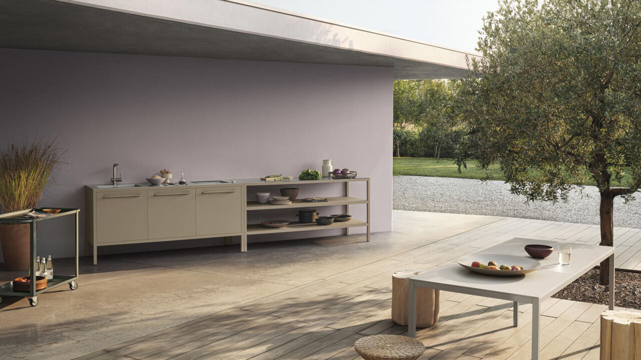 outdoor-kueche-mit-dach