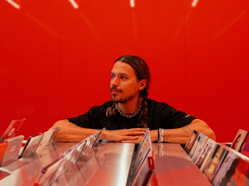 Groß (5- Harry Nuriev - 032C Store à Berlin - ©Alejandro Arretureta)