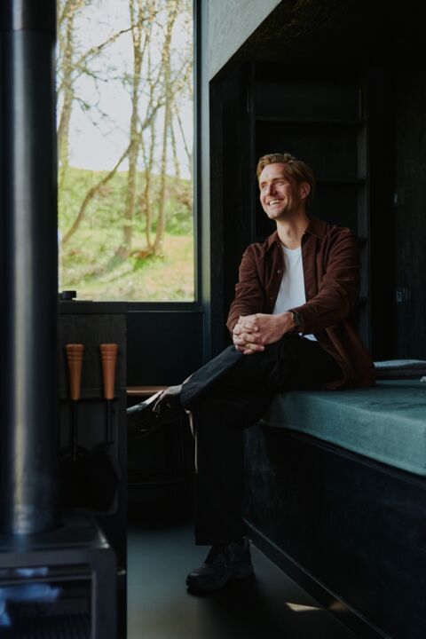 Sigurd Portrait 2_Raus x Wehrmuehle_Cabin Model 2 designed by Sigurd Larsen_Credit_ Noel Richter Gro&szlig;