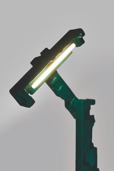 &bdquo;Trashformers&ldquo;-Stehleuchte