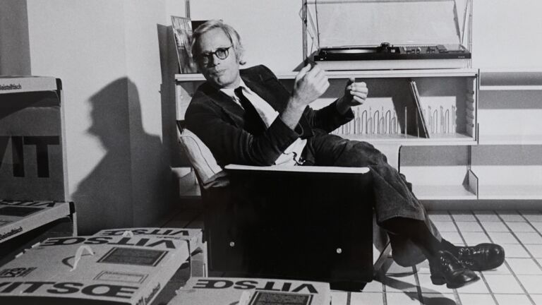 Dieter Rams in Kaiserhofstrasse (ID7090) &copy;Vitsoe Large