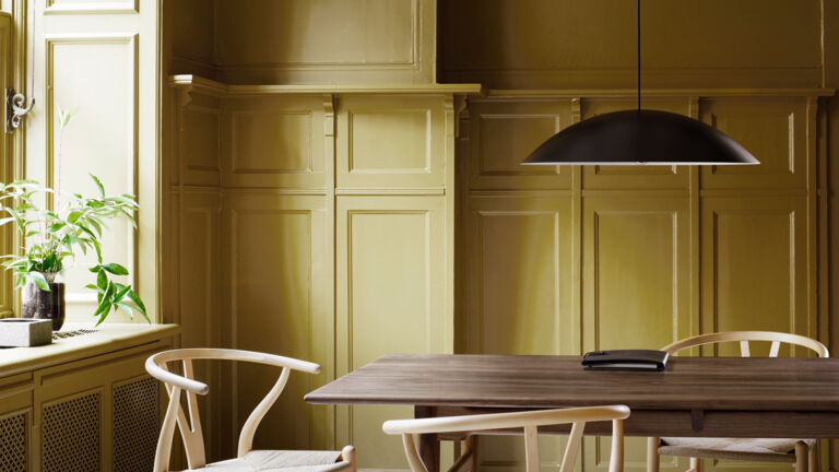 Stuhl-Designklassiker CH24 Wishbone Chair von Hans J. Wegner, Carl Hansen & S&oslash;n