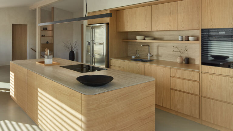 Moderne Inselk&uuml;che von .PEAM